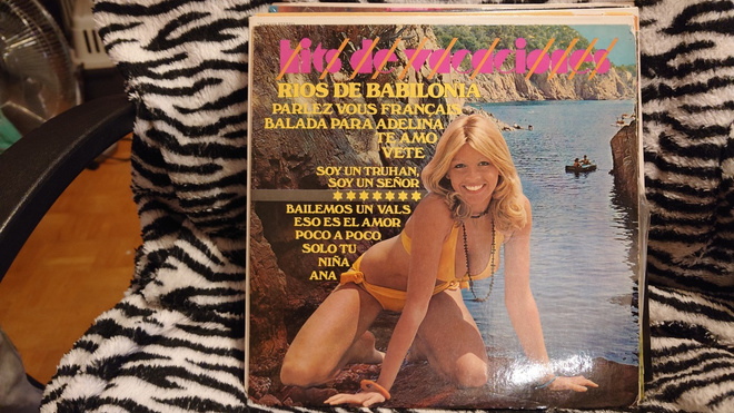 HITS DE VACACIONES LP