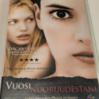 Vuosi Nuoruudestani (VHS) Angelina Jolie Winona Ryder - pikkukuva 1