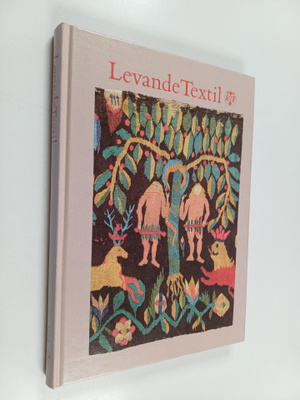 Levande textil : Svenska turistföreningens årsbok 1988