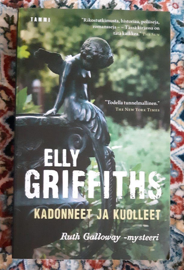 Elly Griffiths - Kadonneet ja kuolleet