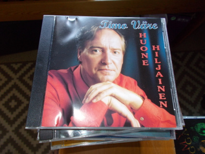 CD TIMO VÄRE ** HUONE HILJAINEN **