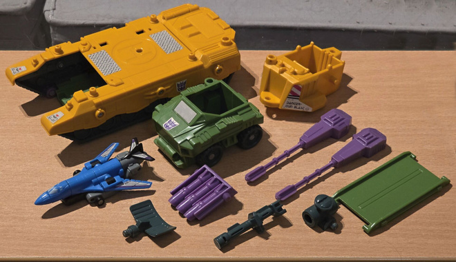 Transformers G1 ANTI-AIRCRAFT BASE (Micromasters) 1990 100%