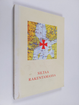 Siltaa rakentamassa
