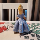 Keraaminen Tyttö figuuri, Design by Birdie Sahlberg - pikkukuva 3