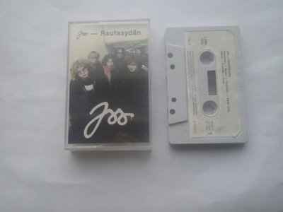 JSS - RAUTASYDÄN c-kasetti ( Hyvä kunto )