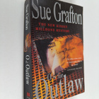 Sue Grafton : O is for Outlaw - pikkukuva 1