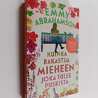 Emmy Abrahamson : Kuinka rakastua mieheen joka tulee pusk... - pikkukuva 1
