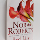Nora Roberts : Red Lily - pikkukuva 1