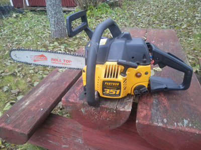 Moottorisaha Partner 351