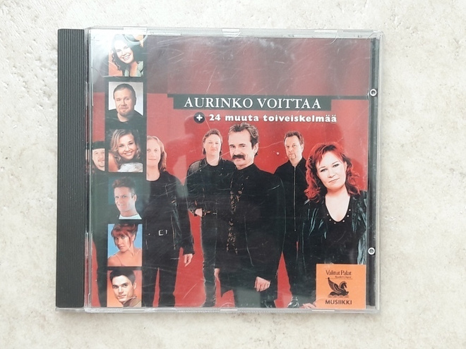 Aurinko voittaa + 24 muuta toiveiskelmää, 2 x CD.