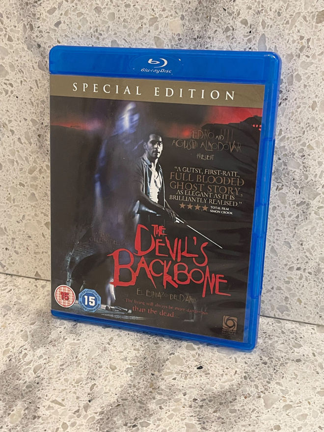 The Devil's Backbone (2001) Blu-ray