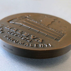 KALEVA 1899 - 1974 VAPAA SANOMALEHTI pöytämitali - pikkukuva 3