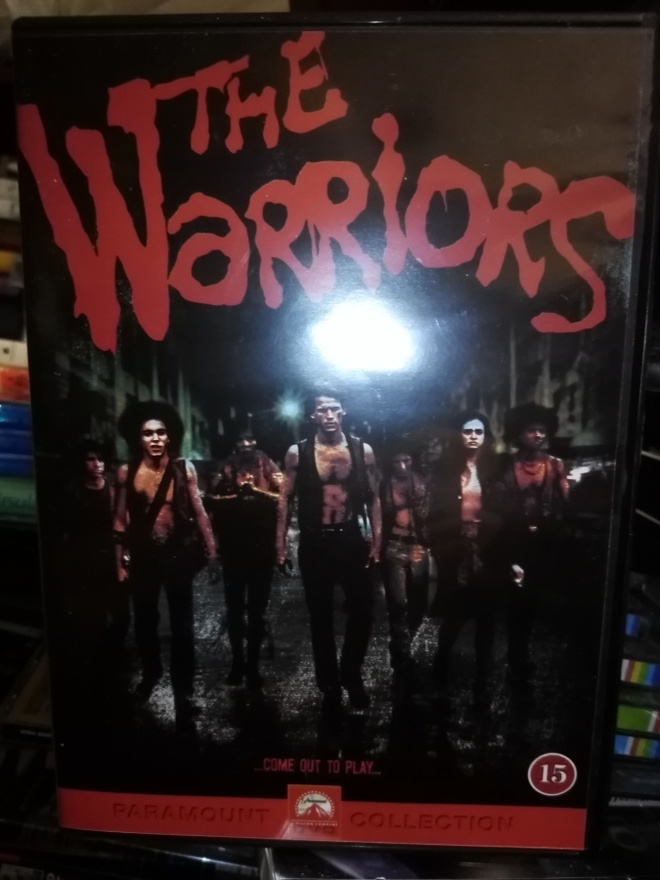 DVD : The Warriors - Soturit ( Ohjaus : Walter Hill)