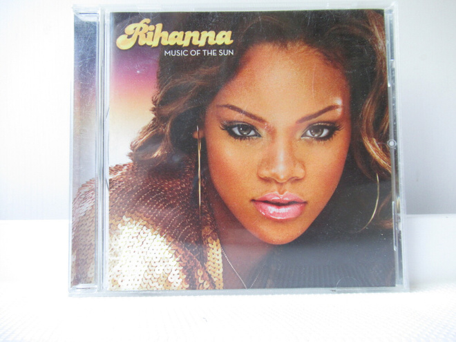 RIHANNA - MUSIC OF THE SUN CD