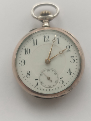 Hopea kaulakello vuodelta 1926 + ketju