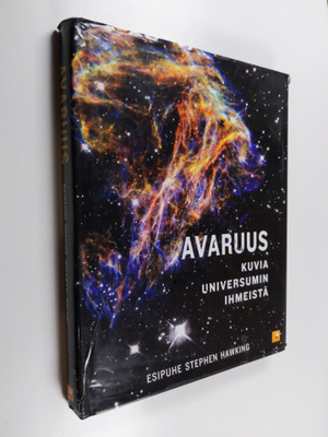 Avaruus : kuvia universumin ihmeistä