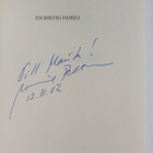 Marianne Peltomaa : En riktig familj (signeerattu) - pikkukuva 3