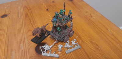 Warhammer snooting pump wagon.