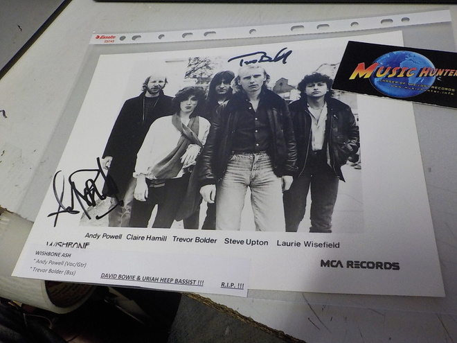 WISHBONE ASH B/W KUVA KAHDELLA NIMMARILLA
