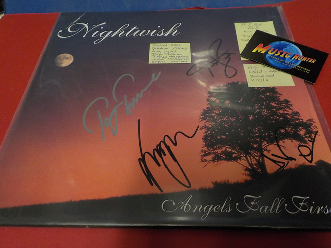 NIGHTWISH - ANGELS FALL FIRST 2LP KOKO BÄNDIN NIMMAREILLA