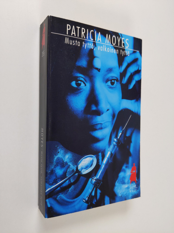 Patricia Moyes : Musta tyttö, valkoinen tyttö