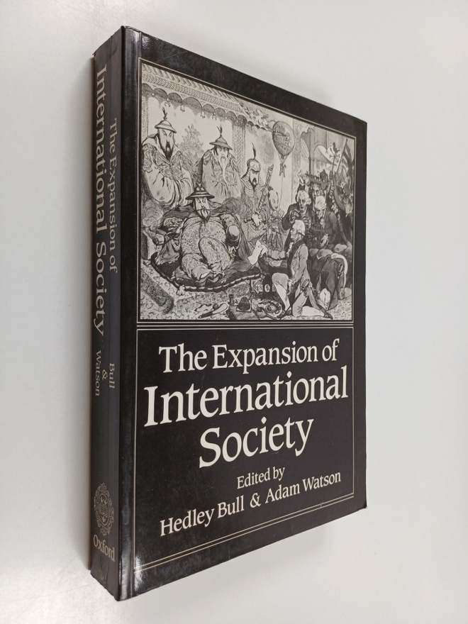 Hedley Bull : The Expansion of International Society