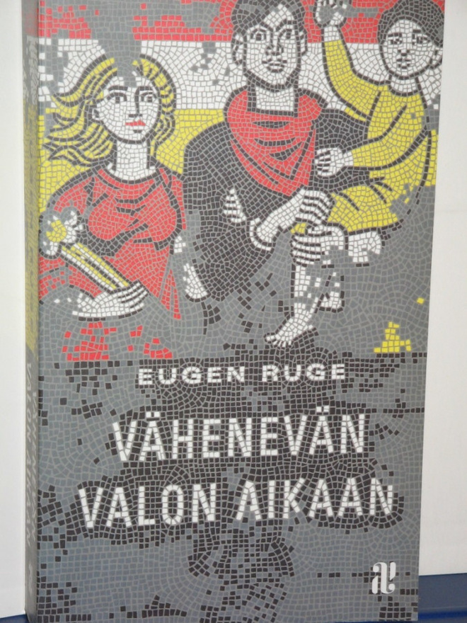 Eugen Ruge : VÄHENEVÄN VALON AIKAAN