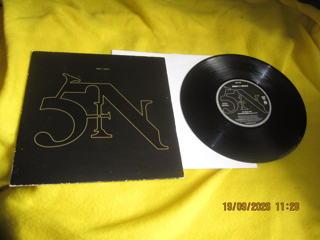 Nine Inch Nails: Sin 9" vinyyli UK-painos (1991) harvinainen