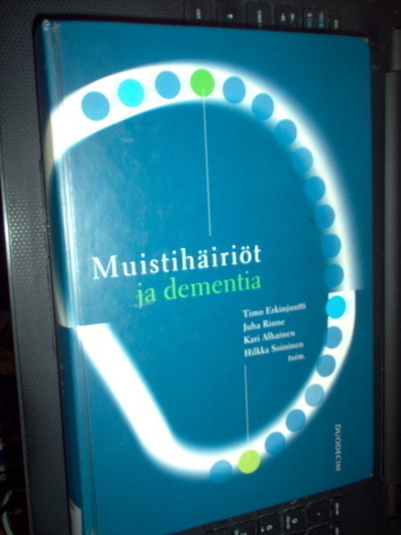Muistihäiriöt ja dementia  ( 1 p. 2002 ) Sis. postikulut