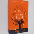 Chris Cleave : The other hand - pikkukuva 1