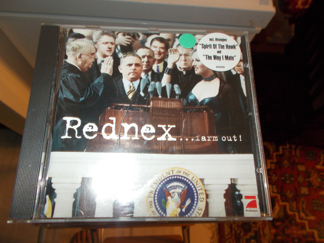 CD REDNEX ** ...FARM OUT **