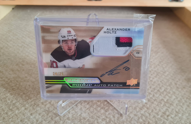 2021-22 UD Premier Alexander Holtz Auto Patch RC Gold /25