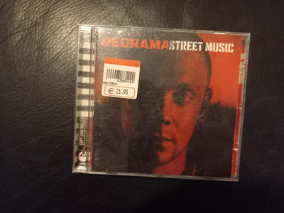 REDRAMA: STREET MUSIC
