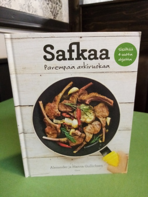 Gullichsen : Safkaa ( SIS POSTIKULU)