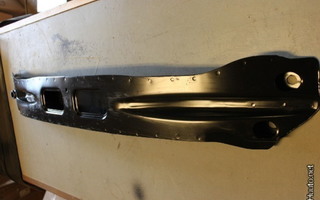 Etupuskurin tuki, 5256A448, Mitsubishi Colt