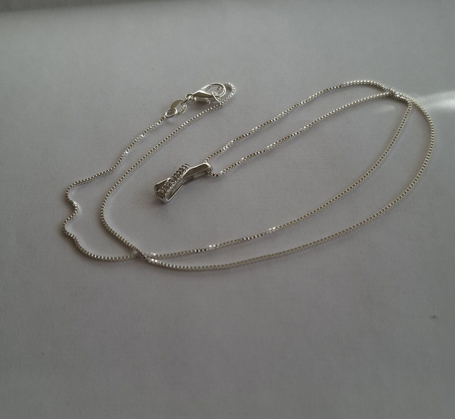 Kaulakoru Zirkonia palkit / Hopeaketjulla
