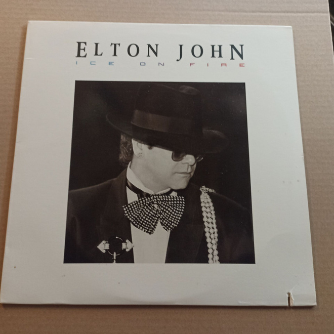 LP  Elton John