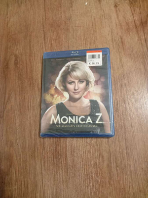 Monica z
