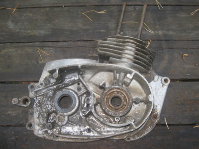 Jawa 353 (250 cc) moottorin lohko