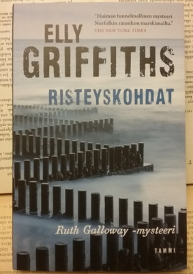Elly Griffiths - Risteyskohdat (nid.)