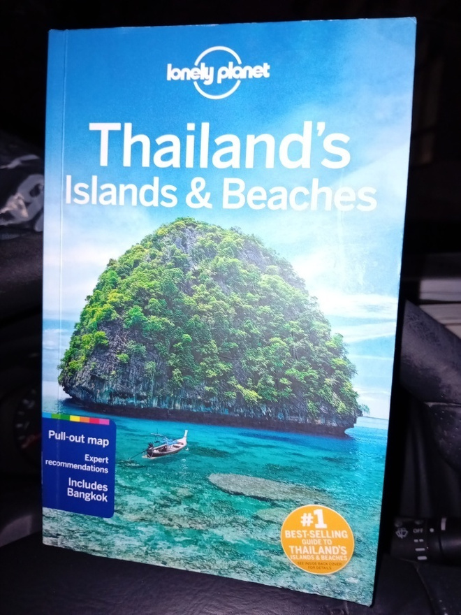 Lonely planetaario:  Thailand's Islands & beaches (  SIS POS