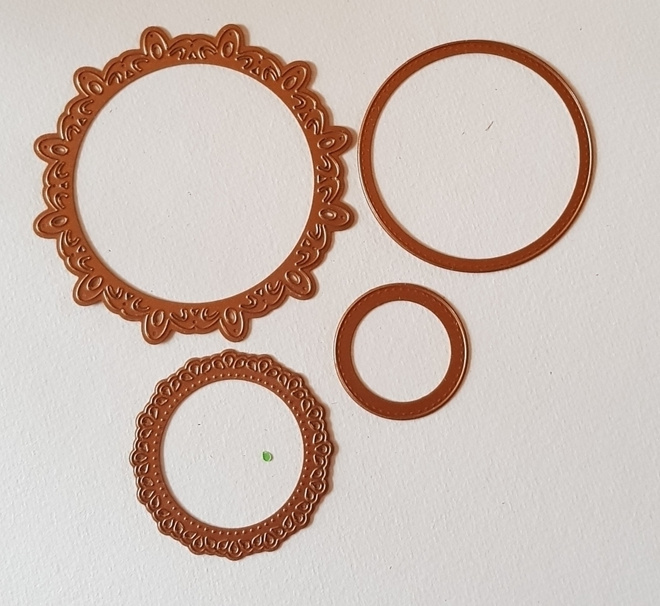 Stanssisarja Spellbinders KORISTEREUNAINEN YMPYRÄ /S4-490