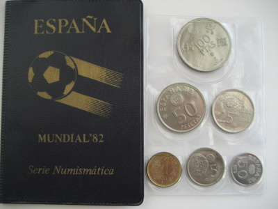 ESPANJA 1982 JALKAPALLON KISAKOLIKOT