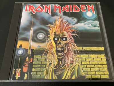 IRON MAIDEN - Iron Maiden