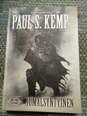 Paul S. Kemp: Jumalsyntyinen