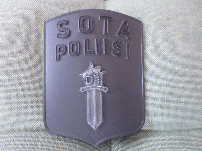 Sotapoliisin Rintamerkki