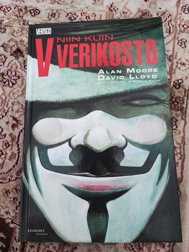 V niin kuin verikosto Alan Moore David Lloyd
