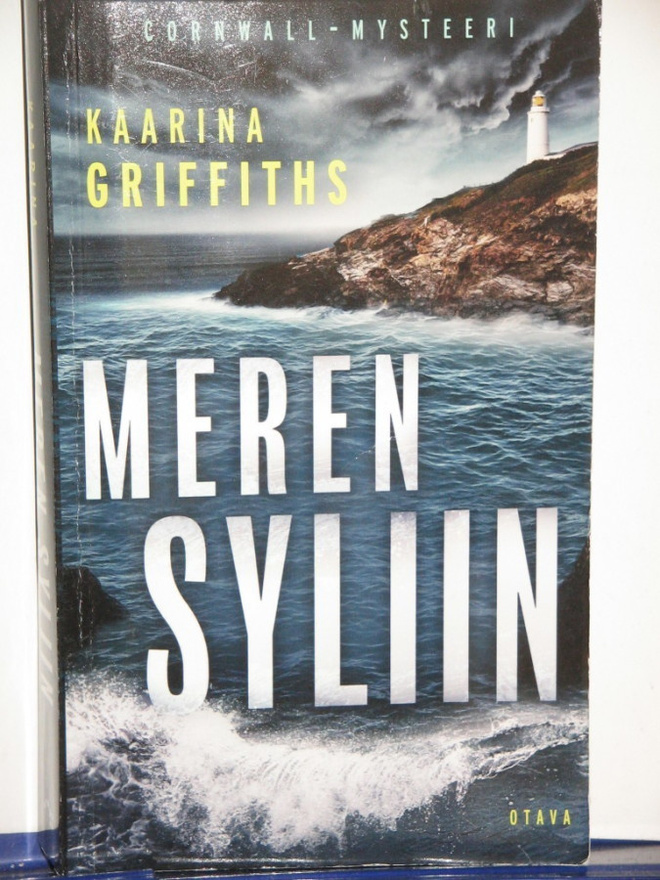 Kaarina Griffiths : MEREN SYLIIN