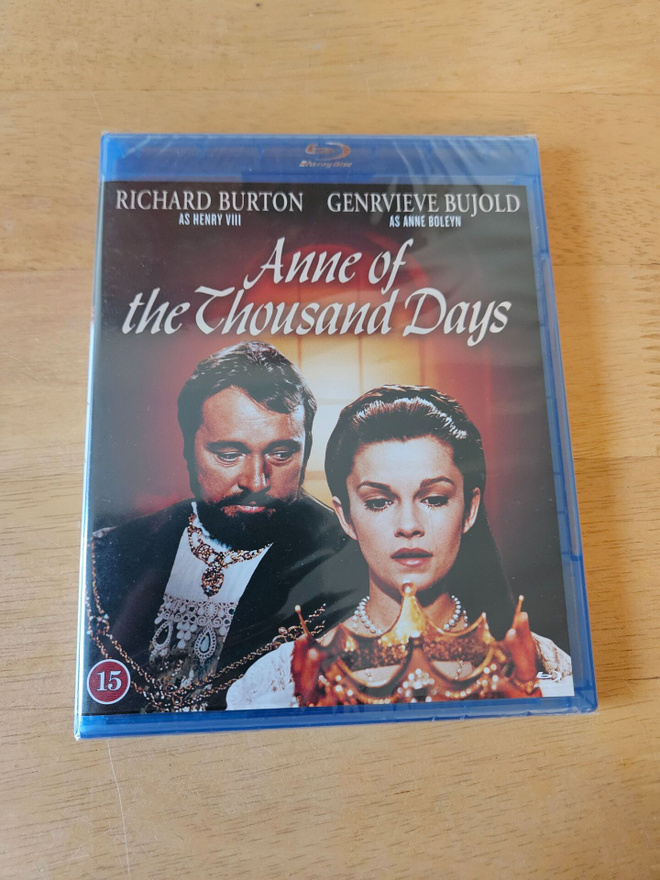 Anne of the Thousand Days (Blu-ray, uusi)