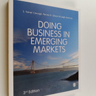 S. Tamer Cavusgil : Doing business in emerging markets (t... - pikkukuva 1